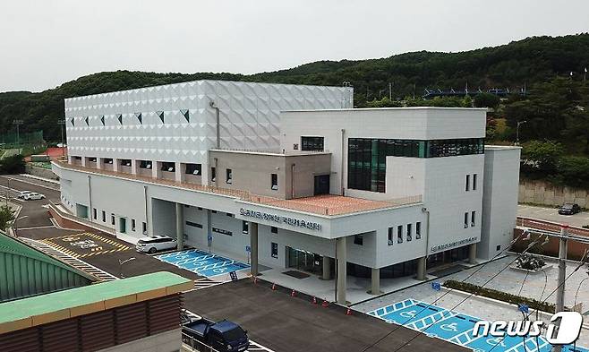 강원 홍천군 장애인 국민체육센터.(홍천군 제공) 2022.6.24/뉴스1