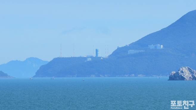 낭도 신선대에서 조망한 누리호 카운트다운 순간