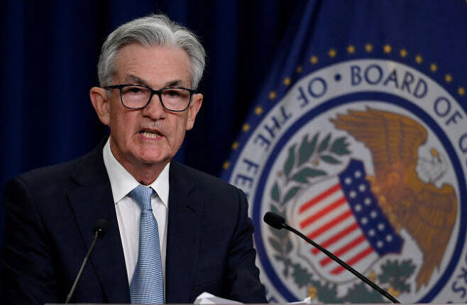 제롬 파월 미국 연방준비제도(Fed) 의장은 지난 22일(현지시간) 상원 은행위원회에서 “인플레이션이 너무 뜨거워지고 있다”면서 “지속적인 기준금리 인상이 적절할 것”이라고 말했다. (사진=AFP 제공)