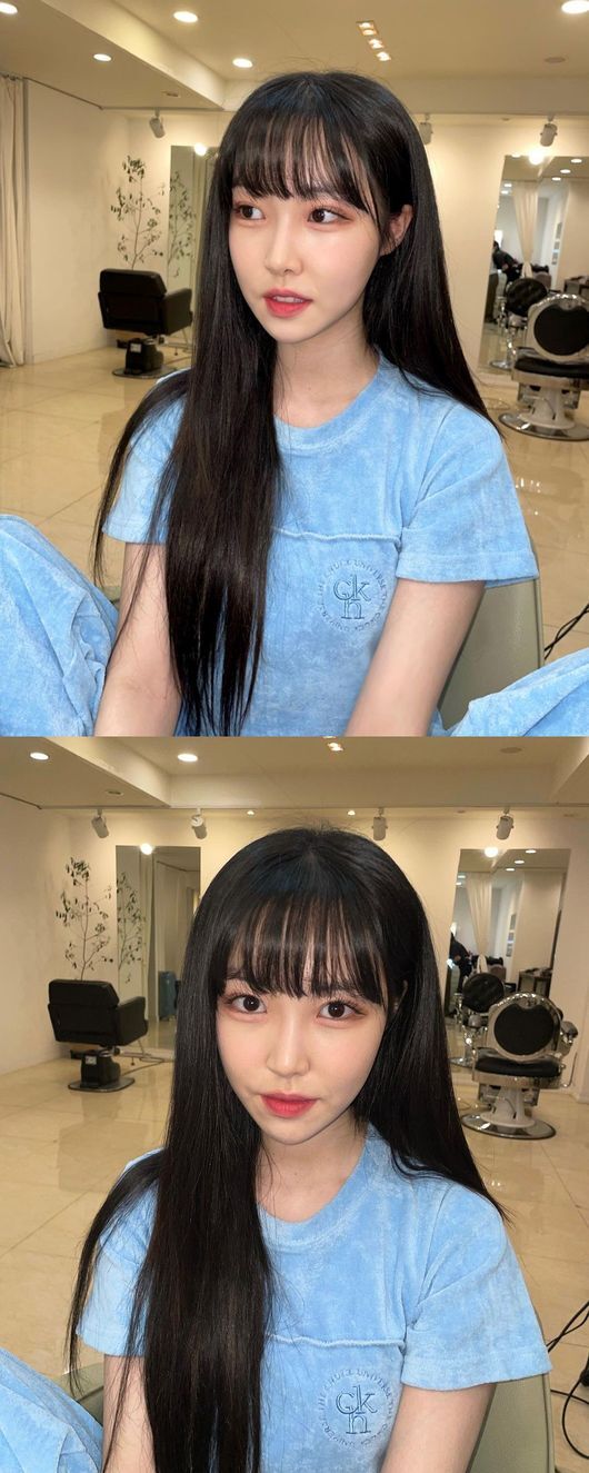 Yuju has revealed its current status.On the afternoon of the 24th, Yuju, a GFriend, posted several photos on her instagram with a short message, Lets go to a sports event together.The photo shows Yuju, who has long hair hanging down, staring at the camera. Yuju, who has makeup to make her look full of charm, poses with a younger beauty.The attention of those who see the beauty of the white skin and dolls of the oil was focused.On the other hand, Yuju joined Connect Entertainment in September last year and released his first mini album REC. in January this year and made his solo debut.yuzhou instagram