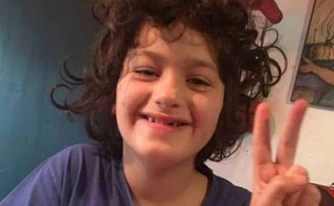 독일 올덴부르크에서 실종 8일 만에 하수구에서 구조된 소년 조. (사진=@wznewsline 트위터)