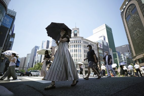 28일 일본 도쿄 중심가인 긴자 모습. AP뉴시스