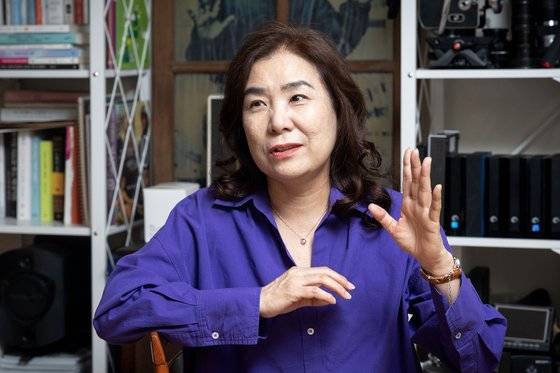 배정원 세종대 겸임교수('행복한 성문화센터' 센터장)가 28일 오전 서울 광화문에서 중앙일보와 인터뷰하고 있다. 장진영 기자