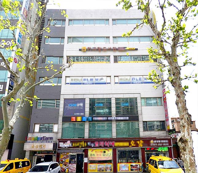 서울 광진구 구의동 소재의 ‘은산(垠汕)빌딩’. 올해 나이 만 22살로 청호그룹 오너 정휘동 회장의 외아들 소유다. /네이버 지도