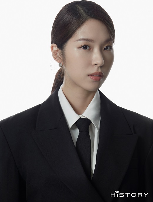 Actor Seo Eun-soo has released a deeper atmosphere through a new profile picture.Hai Kahaani D & C, a subsidiary company, released a new profile picture and interview of Seo Eun-soo on the official website on the 15th.In the open photo, Seo Eun-soo crosses various concepts with a clear and clean face.The deepened atmosphere adds a variety of expressions and eyes to complete the unique aura of Seo Eun-soo.First, the light purple knit was expressed purely and dreamily with the emotion that seemed to summon the first love.The casual tweed Full Metal Jacket has a lovely charm, and each caught Full Metal Jacket look has a soft charisma by digesting it urbanly.Interview, which was released along with the picture, can meet the tastes of human Seo Eun-soo, which has never been revealed anywhere, and the commitment as an actor.Seo Eun-soo, who has been watching a lot of reactions to witch2 recently, said, I was tearful for a day or two after seeing praise comments.So I cried a lot. He also said that he wants to become an Rainbow-like actor in the future and that he has the hope of taking on various roles of color.Meanwhile, Seo Eun-soo has recently transformed into a strong acting transformation from the movie witch2 to Johyun, a military ace agent.It has proved its excellent character digestion power by taking off its pure and simple charm and installing rough faces and eyes.He has expanded his acting spectrum and is attracting attention to his unlimited performance in the future.The new profile picture of Seo Eun-soo can be found on the official website of Hai Kahaani D & C and SNS.