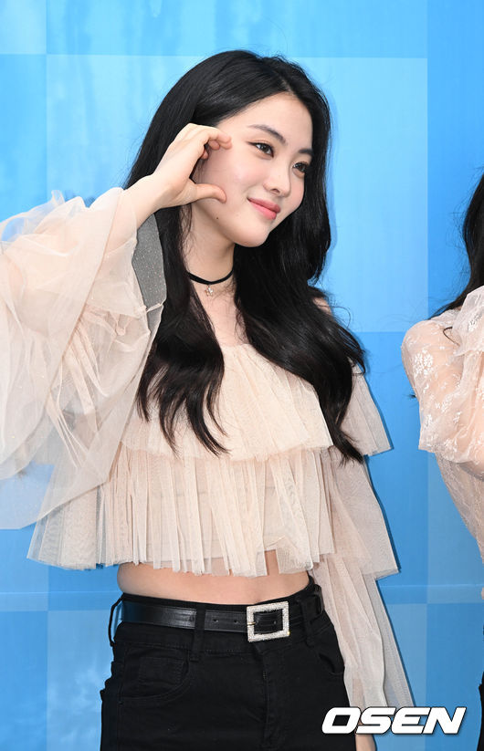 On the afternoon of the 16th, G-KPOP concert was held at the East Square of COEX, Gangnam-gu, Seoul.Before the concert, Weki Meki Lucy poses: 2022.07.16
