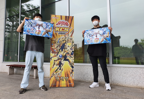 2022 부산 KCS 홀대회 준우승자 'GGPW' 이재빈 선수(좌), 우승자 '백(百)' 백준엽 선수