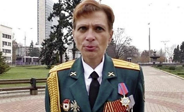 3일(이하 현지시간) 러시아투데이(RT)와 리아노보스티는 돈바스 해방을 위해 싸우던 올가 카추라(52) 대령이 우크라이나군 포격에 사망했다고 보도했다.