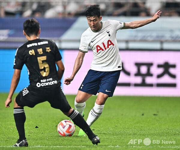 잉글랜드 프로축구 프리미어리그(EPL)를 대표주자 손흥민(30·토트넘). 사진은 지난 7월 서울월드컵경기장에서 치러진 잉글랜드 프로축구 토트넘과 K리그 선발팀 팀 K리그의 친선경기 때 모습이다. 사진제공=ⓒAFPBBNews = News1