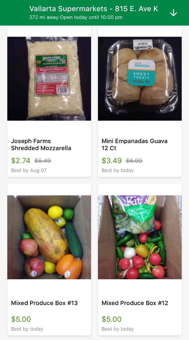가까운 슈퍼마켓에서 판매 중인 유통기한 임박 식품을 보여주는 플래시푸드 앱 화면.