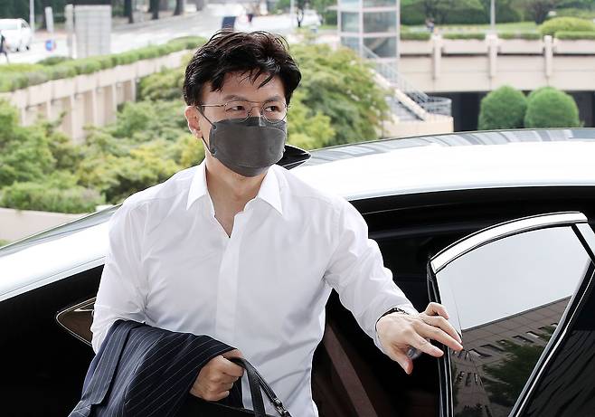 한동훈 법무부장관이 경기도 정부과천청사로 출근하고 있는 모습/뉴스1