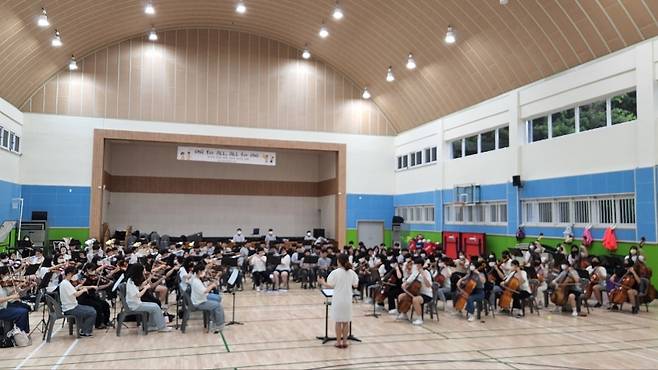 서귀포중-서귀중양여중 '145명 초대형 오케스트라'