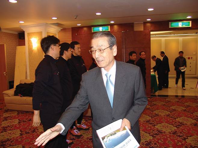 김기왕씨는 수십년간 본지에 매달 독자엽서를 보내 따뜻한 위로와 격려, 때로는 따끔한 조언을 건네주셨습니다. 고인의 명복을 빕니다.