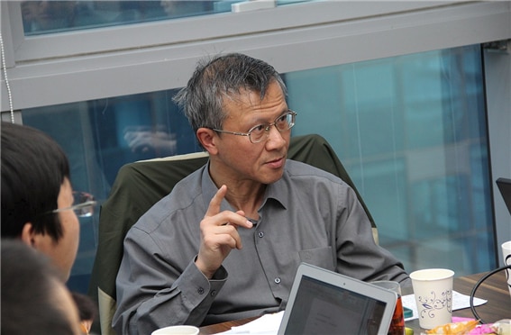 <중국 베이징 대학 로스쿨의 대표적인 헌법학자 장첸판 교수(張千帆, 1964- ). 2014년 11월 23일. 사진/wiki commons>