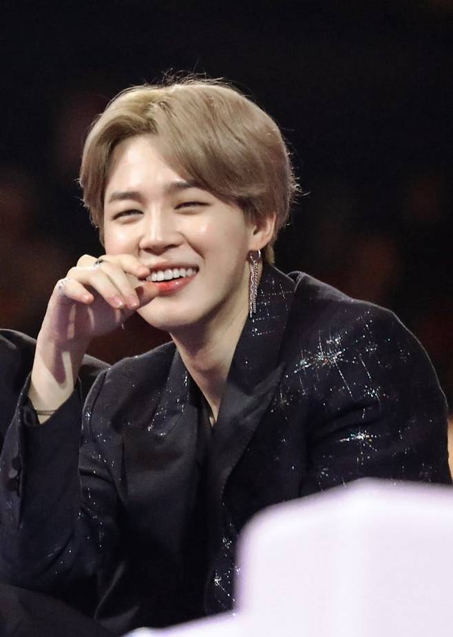 '천사미소' 방탄소년단 지민, '환한 미소 아이돌' 1위