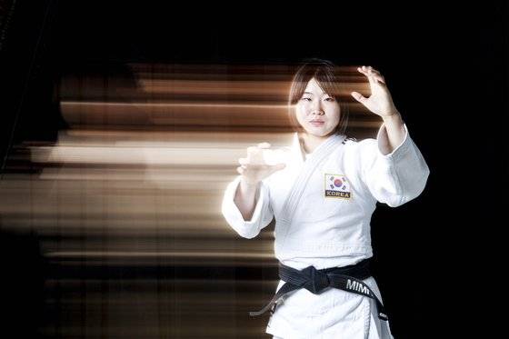 태극마크를 달고 처음 출전한 국제 대회에서 금메달을 따낸 재일교포 출신 유도 여자 국가대표 허미미. 여자 유도의 희망으로 떠오른 그는 2024 파리올림픽 금메달이 목표다. 김경록 기자