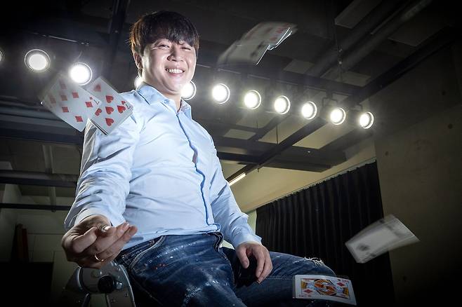 e스포츠 스타 크래프트 프로게이머에서 포커 세계 챔피언으로 변신한 홍진호. 장진영 기자