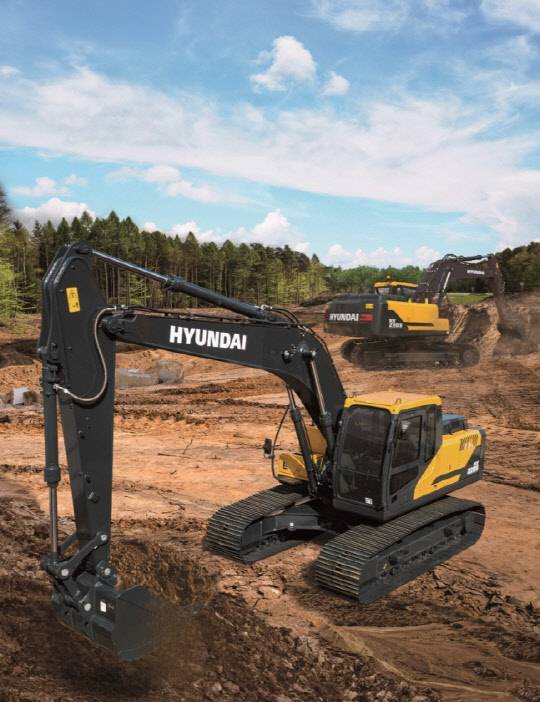 현대건설기계가 북미와 유럽 등 신흥시장의 매출규모를 늘리면서 중국 시장 부진을 만회하고 있다. 사진은 현대건설기계 22톤급 굴착기 HX220S. <현대건설기계 제공>