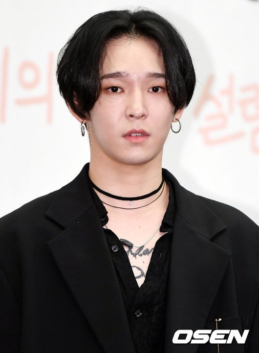 Police launched an internal investigation (pre-trial investigation) to determine the authenticity of the incident, with a post claiming that Singer Nam Tae-hyun had administered Drug, which caused the stir.According to a police official, the Yongsan Police Station in Seoul began an internal investigation on Nam Tae-hyun, who was suspected of taking methyphone.Nam Tae-hyuns suspicion of drug administration was raised by an article by the influencer Seo Min-jae, who appeared on Channel A entertainment program Heart Signal.Seo Min-jae posted a post on the SNS the day before, including Nam Tae-hyun and I are a mug, There is a syringe used in the company cabinet, And that is hitting, Oh, there is a recording on my phone and Love.Some speculated that Seo Min-jaes Instagram account was hacked, but the hacking is not believed to be true, as only the article in question has been deleted.It is said the two were business partners; both sides have not stated a separate position.Some netizens who saw the post reported to the police, and the police were reported to have investigated to find out the case.Nam Tae-hyun made his debut as an idol group Winner in 2014 but withdrew after two years and is currently working as a band South Club.Seo Min-jae Instagram, DB