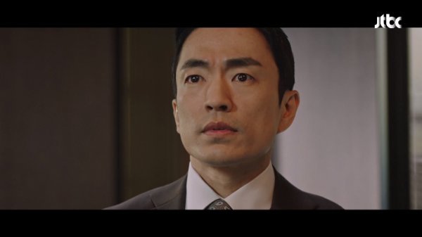Kim Hyo-jin has announced his duty with Jung Mun-seong.Moon Bo-kyung (Hong Seo-young), who noticed that Woo Tae-ho liked Chung Hee-ju (Ha Young), tried to ask Woo Tae-ho directly to confirm it.And this was being broadcast live to Chun Nana through a camera that was hidden in the room of Woo Tae-ho, who seemed to already know the relationship between Woo Tae-ho and Chung Hee-ju.