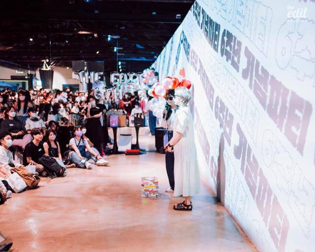 지난 6월 28일 열린 디에디트의 창업 6주년 기념파티 현장. 이날 성수동 일대는 디에디트의 파티에 참석하기 위해 줄을 선 인파로 마비됐다. 디에디트 제공
