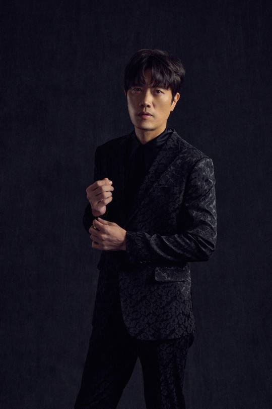 박희순은 ‘마이네임’과 차별화를 위해 힘을 빼고 연기했다고 밝혔다. 제공|넷플릭스