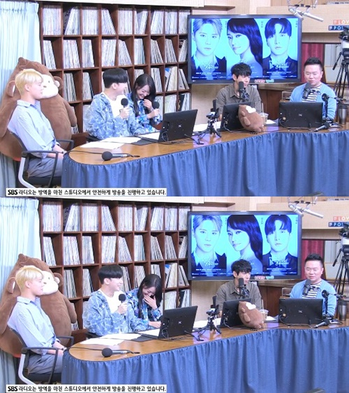 TV Cultwo Show Junsu talked about his relationship with his actor Kim So-hyun and jin tae-hwa.On SBS Power FMs Dooshi Escape TV Cultwo Show (hereinafter referred to as TV Cultwo Show), which was broadcast on the afternoon of the 8th, Junsu, jin tae-hwa and Kim So-hyun appeared.On this day, Junsu asked Kim So-hyun and his relationship with Jin tae-hwa, saying, Our relationship? It is sticky.Is it the feeling you feel as an Actor as a representative? Junsu asked, Its actually the same.I originally met as this actor, so there is no such thing at all. Even if you do, I will go crazy every time you do it, especially if you do not call me that.Youre not going to do it every time you talk, Kim So-hyun added, and its fun (that adds) to it.Junsu also recalled that Palm Tree Island was a one-person agency and revealed that Actor 1 is Kim So-hyun.Kim So-hyun said, In fact, there was a brief story, and when I performed with the representative in 2013, I went to a concert at the end of the year and went out as a guest.I was rehearsing in Paju or Ilsan, and I was riding Taxi, so why would you ride Taxi?It was a former agency that was not scheduled for Palm Tree Island, he confessed. I wanted to be a lover. 