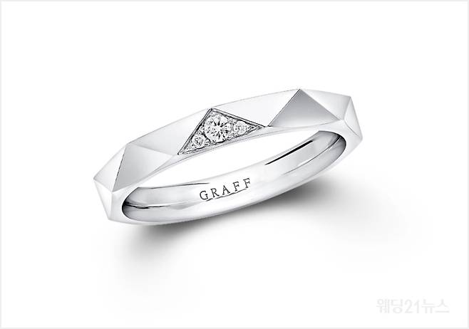 그라프 뉴 로렌스 그라프 시그니처 컬렉션 파베 다이아몬드 링 가격 미정 (사진제공 : GRAFF)
