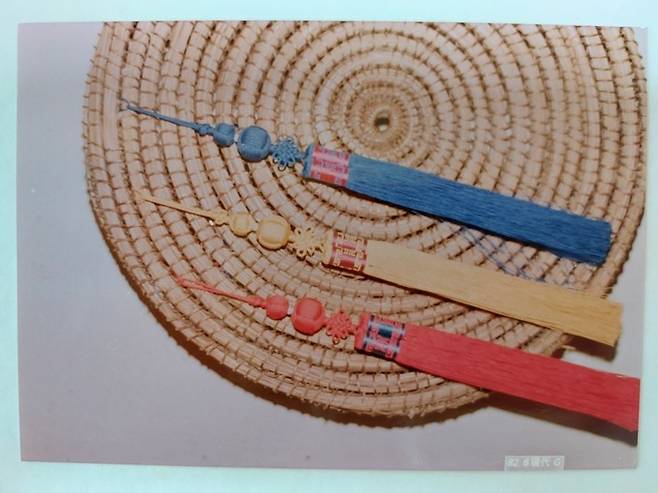 김단하 디자이너의 할아버지이자, 전통 매듭장인이시던 고 김영주 선생님의 작품들. 김단하 제공