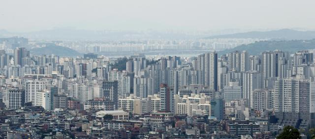 서울 남산에서 바라본 아파트 단지. 연합뉴스