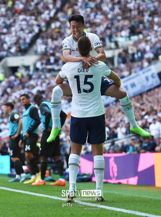 ▲ 다이어와 손홍민.