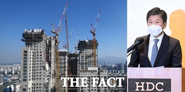 정몽규 HDC회장은 지난 1월 기자회견에서 이번 사고로 인한 입주예정자분들와 이해관계자들의 피해가 없도록 최선을 다할 것이라고 말했다. 왼쪽 사진은 타워크레인 철거 작업이 진행 중인 화정아이파크 모습. /더팩트 DB
