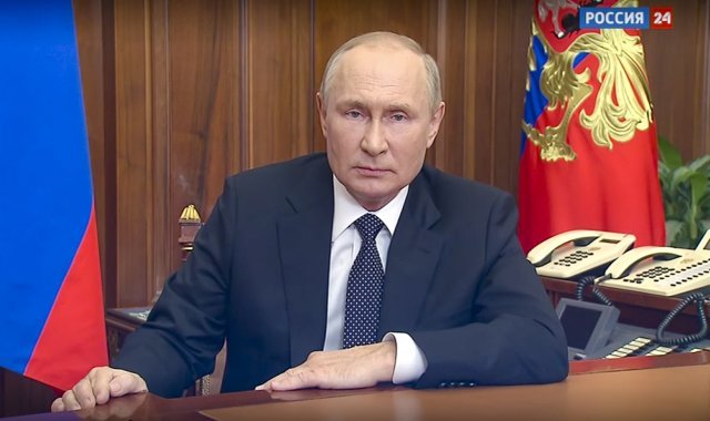 블라디미르 푸틴 러시아 대통령이 21일(현지시간) 모스크바에서 대국민 연설을 통해 부분 동원령을 발표하고 있다. 푸틴 대통령은 러시아의 주권과 영토를 보전하고, 국민의 안전을 보장하기 위해 부분 동원령을 채택했다고 밝혔다. 2022.09.21.AP/뉴시스]