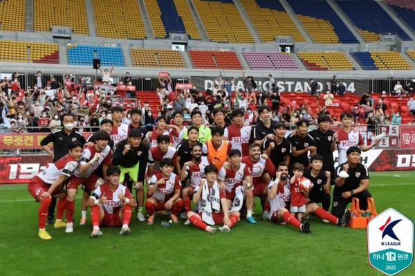 부산 아이파크 선수단의 모습. 사진|한국프로축구연맹 제공
