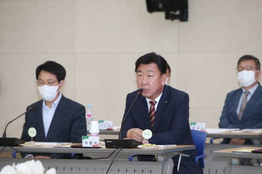 이범석 청주시장이 인삿말을 하고 있다.