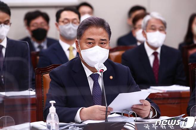 박진 외교부 장관이 4일 서울 여의도 국회에서 열린 외교통일위원회 국정감사에서 발언하고 있다. (공동취재) 2022.10.4/뉴스1 ⓒ News1 유승관 기자
