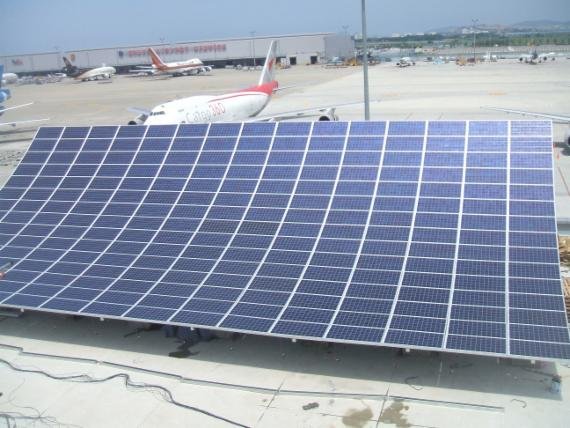 인천국제공항에 설치된 태양광발전시스템의 일부. /출처(fnDB)