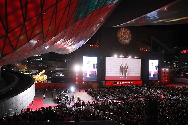 The 27th Busan International Film Festival's opening ceremony is held with a full audience Wednesday at the Busan Cinema Center. (Yonhap)