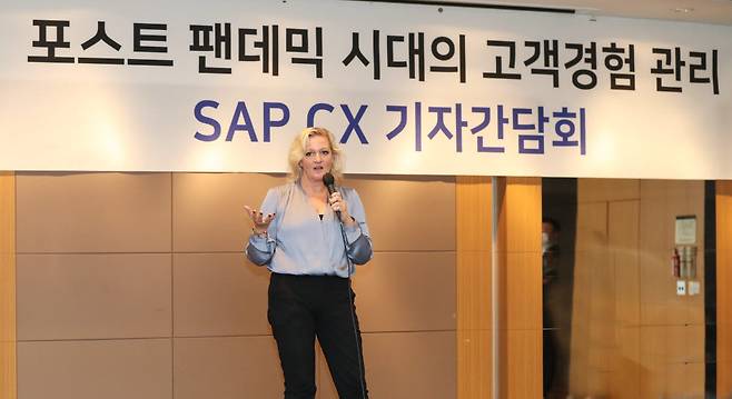 젠 베일린 SAP 고객경험 최고매출책임자(CRO)