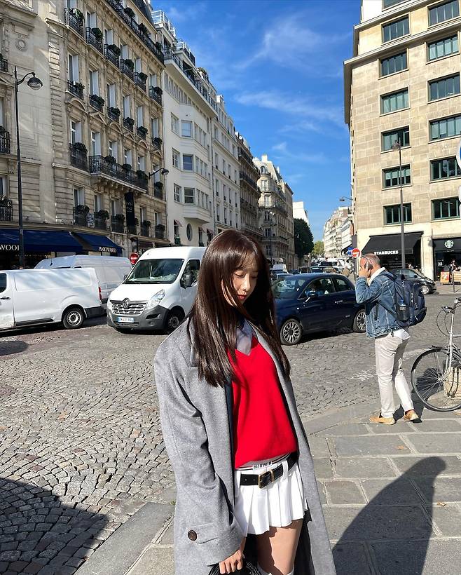 Girls Generation member and Actor Im Yoon-ah boasted a watery beauty.On Monday, Im Yoon-ah posted several photos on Instagram.Im Yoon-ah attended the Miu Miu 2023 S/S fashion show in Paris, France, on Monday.In the photo, Im Yoon-ah is posing in various costumes of luxury brand, and has a lovely red-colored knit best and white skirt.Girls Generation member Hyoyeon responded by saying, Its a doll.Im Yoon-ah has been active in the films Hypothesis 2: Study Group International and MBC Drama Big Mouth.JTBC Drama King the Land, which will be broadcast next year, will breathe with 2PM member and actor Lee Jun-ho.It is a story that makes a day when the main character of the man who despises laughter and the woman who has to laugh can laugh brightly in the VVIP business lounge King the Land which is the dream of hoteliers.Photo: Im Yoon-ah Instagram