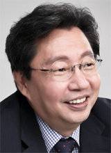 홍익희 전 세종대 교수