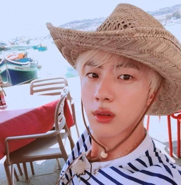 佛인기 래퍼도 SNS 인증..방탄소년단 진 '슈퍼 참치', 슈퍼 인기