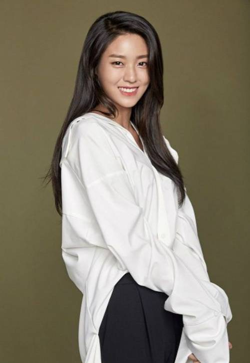 가수 겸 배우 설현. FNC엔터테인먼트 제공