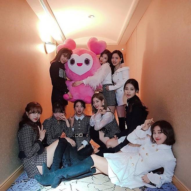 Jeongyeon celebrated the 7th anniversary of the group TWICE debut.On Tuesday, Jeongyeon posted several photos on her personal Instagram with the caption: Happy 7th anniversary!!!Jeongyeon said, I think I have spent a very happy 20s meeting you who laugh and cry at trivial things. It was a short and long 7 years, but we had a lot of real twists and turns, so there are a lot of memories.I am happy in the future, TWICE Forever I love you, he said, praying for a bright future for the group.The public photo is a TWICE group photo that Jeongyeon collected one by one. It is eye-catching to see the footsteps of TWICE at a glance.TWICE, which was debut on October 20, 2015, celebrated its seventh anniversary on the 20th. In July, JYP Entertainment announced the renewal of its members, saying, I am confident of a better future.On November 5th, we will hold a debut 7th anniversary fan meeting of Halloween concept.