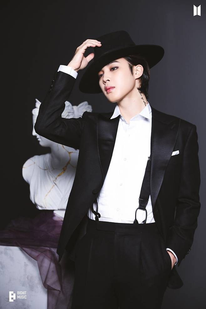 "첫눈에 사랑에 빠졌어♥" 방탄소년단 지민, 마법 같은 아름다움..'Jimin: Fashion Icon'