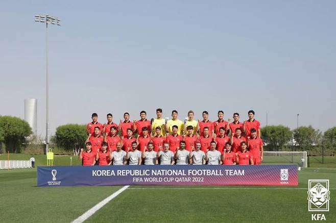 카타르 월드컵에 나설 26일 선수단과 코칭 스태프. 대한축구협회(KFA)