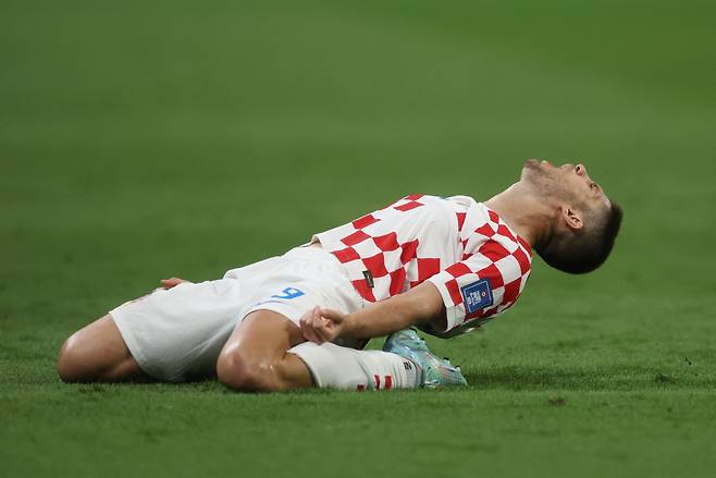 Soccer Football - FIFA World Cup Qatar 2022 - Group F - Croatia v Canada - Khalifa International Stadium, Doha, Qatar - November 27, 2022 Croatia's Andrej Kramaric celebrates scoring their third goal REUTERS/Paul Childs
<저작권자(c) 연합뉴스, 무단 전재-재배포 금지>