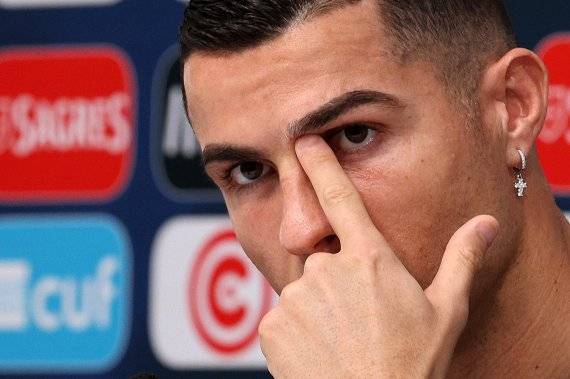 포르투갈 축구대표팀 크리스티아누 호날두가 21일 훈련에 앞서 취재진과 인터뷰를 하고 있다. 뉴스1