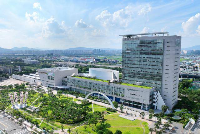 광주광역시청사 전경.