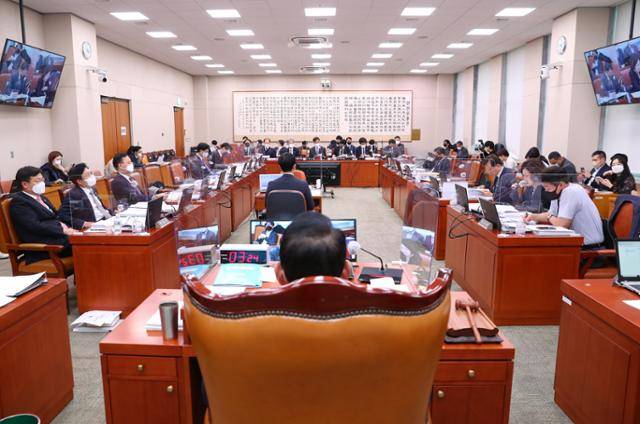 지난달 7일 국회에서 법제사법위원회 제5차 전체회의가 열리고 있다. 뉴시스
